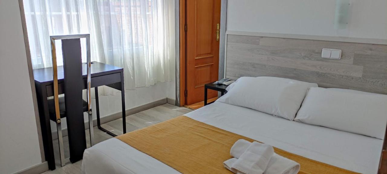 Hostal Dona Isabel Махадаонда Экстерьер фото