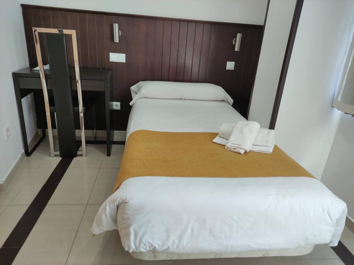 Hostal Dona Isabel Махадаонда Экстерьер фото